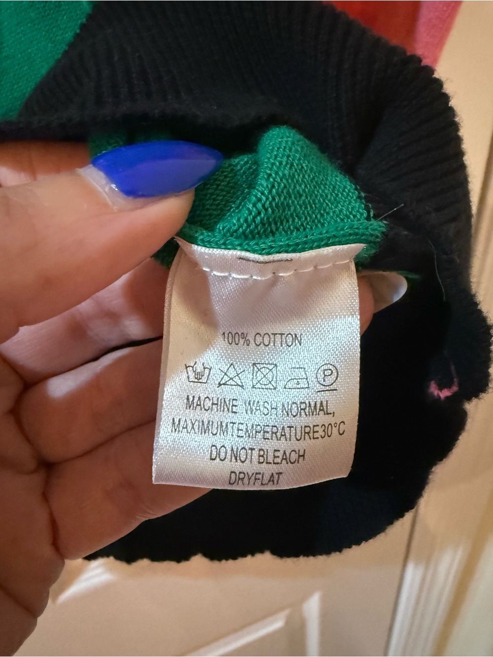 OXKNIT 100% Cotton Green Crewneck Sweater with Pink Leopard Motif - Picture 5 of 8